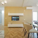Miku Apartments-luxury View At Wilson Square *