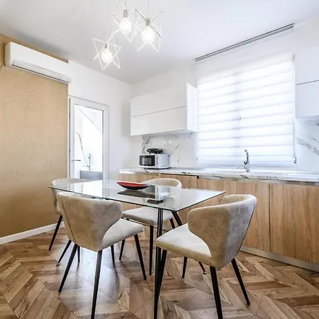 Miku Apartments-luxury View At Wilson Square 公寓