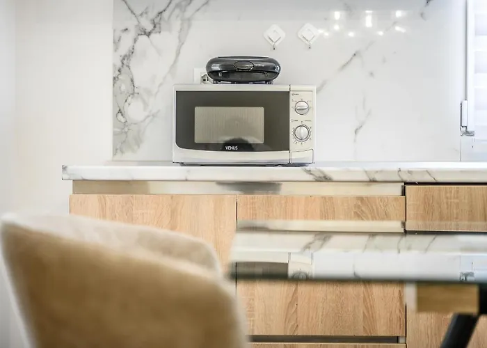 Miku Apartments-luxury View At Wilson Square