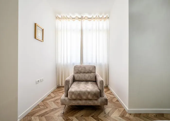 Miku Apartments-luxury View At Wilson Square * Тирана