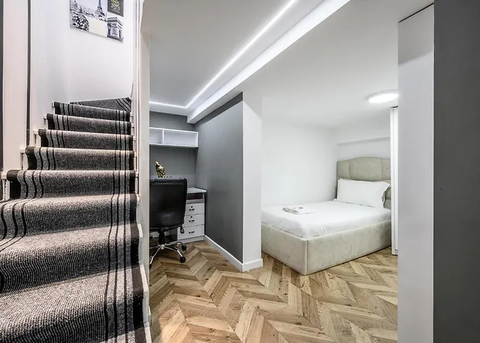 Miku Apartments-luxury View At Wilson Square Tirana