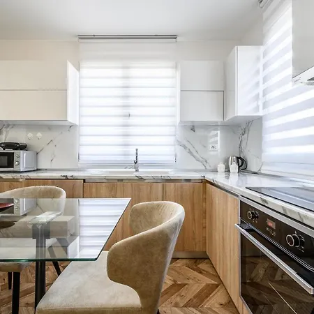 Apartment Miku Apartments-luxury View At Wilson Square *