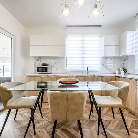 Apartment Miku Apartments-luxury View At Wilson Square *