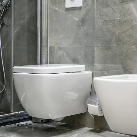 Miku Apartments-luxury View At Wilson Square Tirana