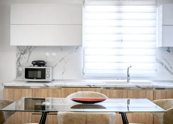 Miku Apartments-luxury View At Wilson Square